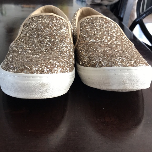 Old Navy gold glitter slip on shoes size 8 - Picture 9 of 9